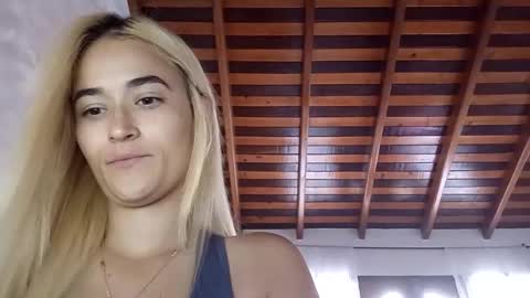 mariam_arango online show from June 8, 9:27 pm