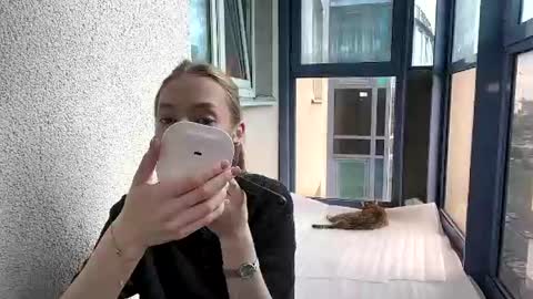 Amelia online show from July 9, 9:35 am