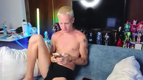 MariusHunter online show from May 26, 3:01 am