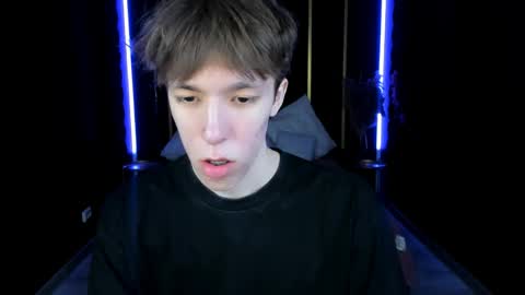 Mark online show from May 19, 8:54 am