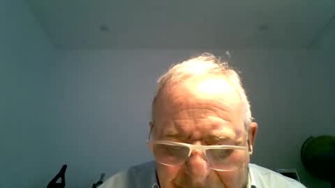 martin_1947 online show from May 9, 6:36 pm