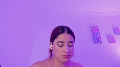 C A R O L I N A  online show from June 22, 5:09 pm