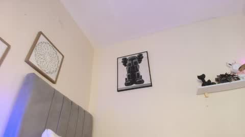 mary_cute9 online show from May 11, 12:34 pm