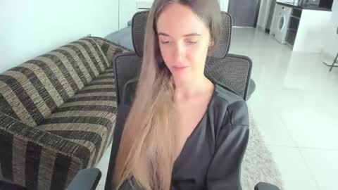 Mary Jane online show from May 2, 5:57 am