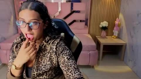 Mary  online show from June 1, 9:27 pm