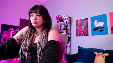 Mary online show from May 19, 2:40 am