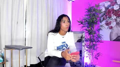 massielhot online show from May 13, 7:12 pm