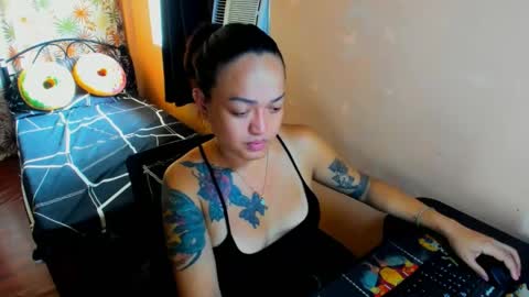 kimmy online show from May 24, 5:47 am