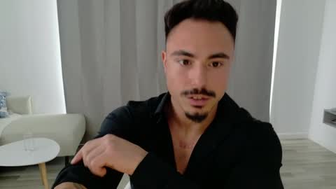 master_lukass online show from May 4, 12:33 pm