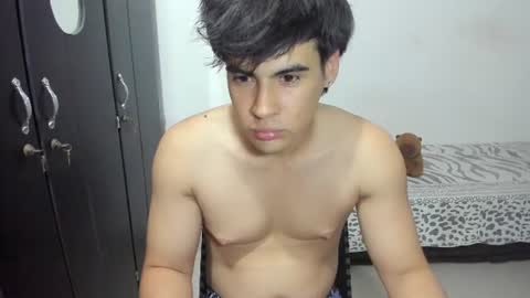Max online show from June 15, 3:53 am