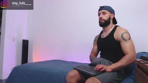 max_xl_ online show from May 17, 10:19 pm