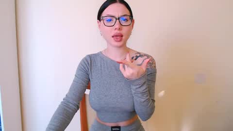 Joanna online show from May 5, 2:45 pm