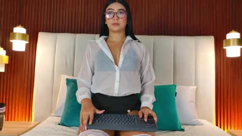 Carolina Paez online show from May 19, 12:34 pm