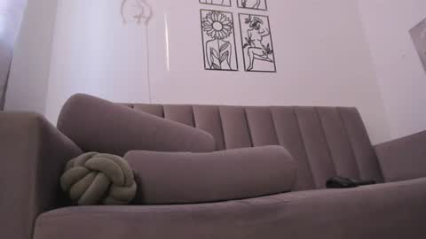melani greyy online show from June 19, 10:38 pm