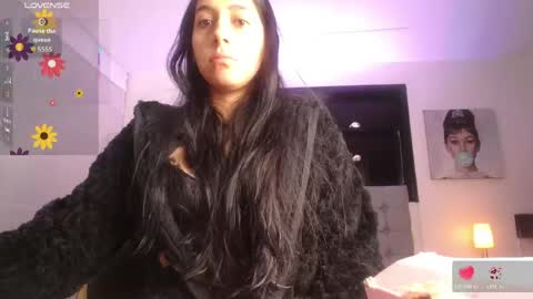 melanny_petite online show from May 10, 12:11 pm
