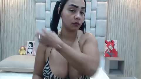 melany_contrera777 online show from May 28, 4:32 am