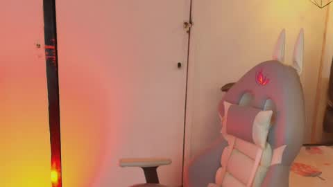 Lissa  online show from May 28, 11:41 am
