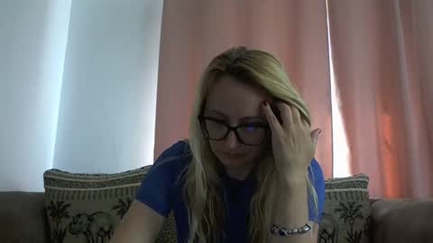 Melly online show from May 12, 11:19 am