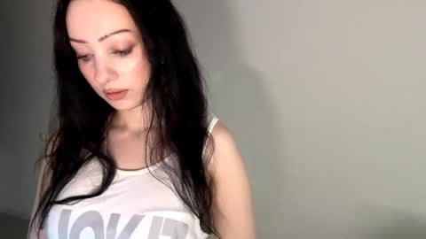 MeowAlika online show from June 3, 5:40 pm