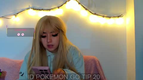 meowmelf online show from June 24, 10:50 pm