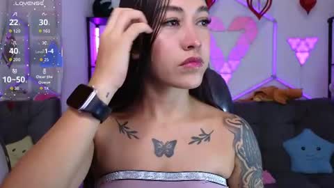 mia_adamsxxx online show from July 29, 8:53 pm