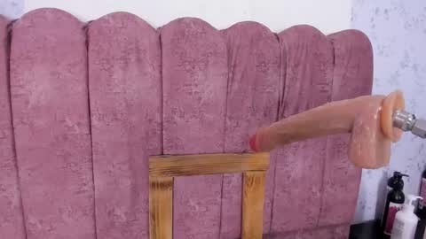mia novoa online show from May 15, 11:12 pm