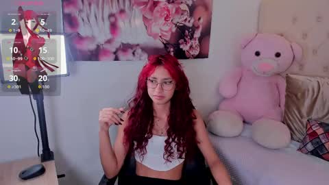 Mia Ortiz online show from May 18, 12:44 pm