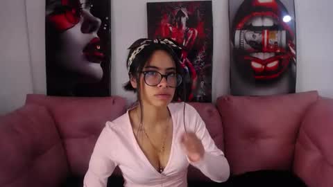 miahotcs online show from May 25, 7:42 pm