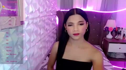 miamalkovax online show from June 6, 9:42 pm