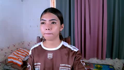 Pau and jence online show from May 25, 12:17 am