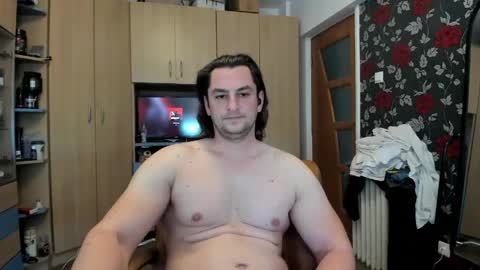 michaelragnar90 online show from May 26, 6:19 am