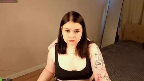 Michelle online show from June 2, 9:11 am