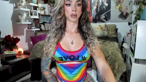 michelle apihel online show from June 3, 8:47 pm
