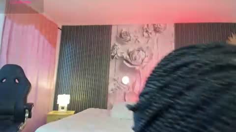 michellepreston_ online show from June 22, 12:01 pm