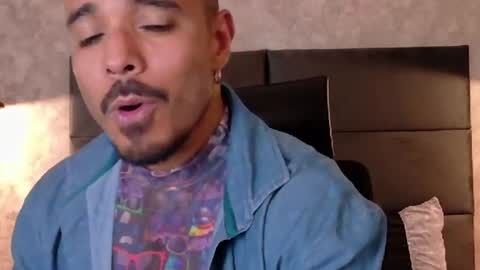 miguelsanfrancisco online show from July 28, 4:16 pm
