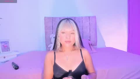mila_1wood online show from July 17, 2:08 pm