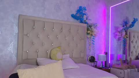  MILA    online show from May 5, 4:08 am