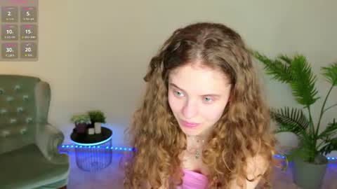 Mila online show from June 14, 7:32 am