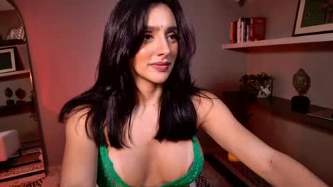 milana online show from May 4, 1:12 am