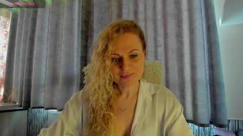 milanna_x online show from May 20, 12:33 pm