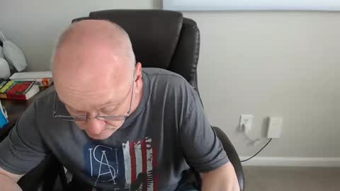 millenium0129 online show from May 19, 4:03 pm