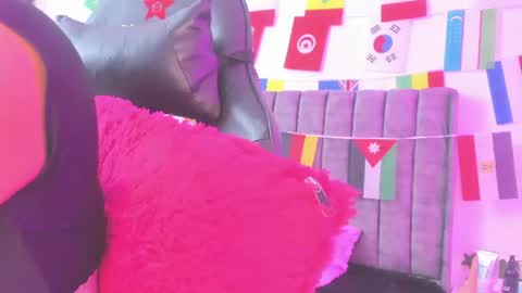 miller_silvana online show from July 3, 11:48 am