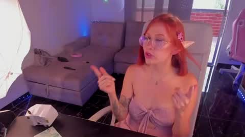 Monkey D Maddie online show from July 1, 9:34 pm