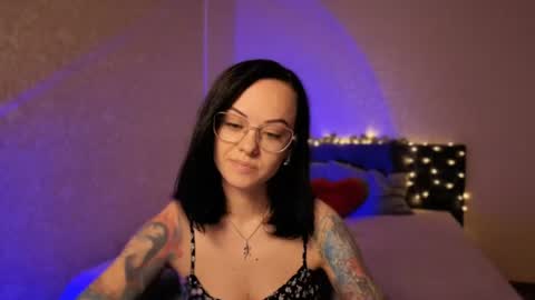 MiraSkyy online show from June 11, 4:38 pm