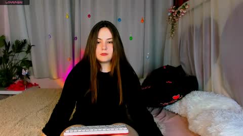 Mireya online show from May 21, 1:50 pm