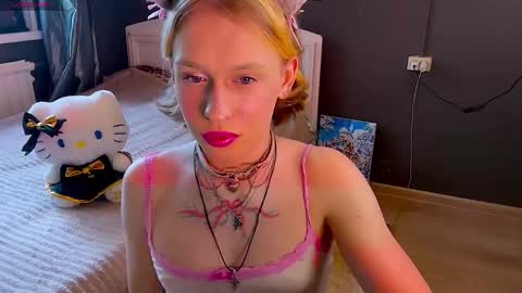 Anya online show from May 7, 4:35 pm