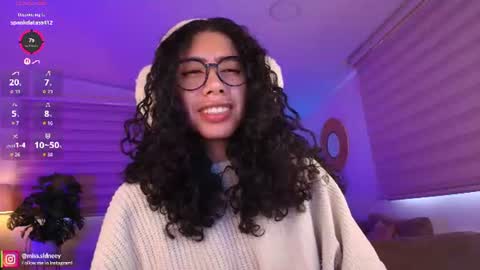 Amy Olivera online show from June 19, 12:55 pm