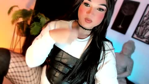 miss_zz online show from May 13, 8:07 pm