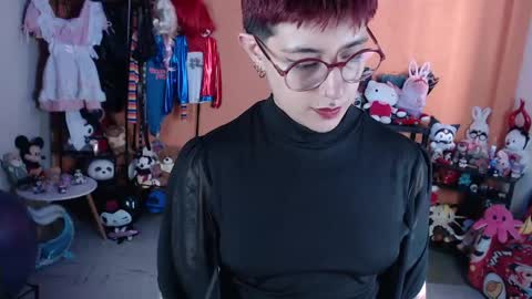 Miss Mia online show from May 14, 6:28 pm