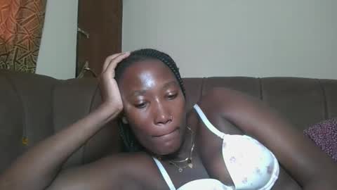 pretty gal online show from June 8, 2:18 pm